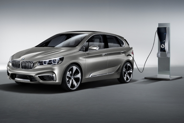 Koncepční vůz BMW s plug-in systémem. Koncepční vůz BMW s plug-in systémem.
