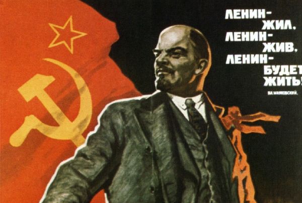 Lenin žil, žije a bude žít.