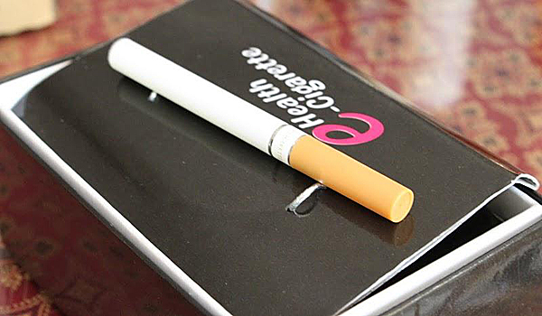 Elektronická cigareta E-Health Cigarette byla stažena z prodeje. Elektronická cigareta E-Health Cigarette byla stažena z prodeje.