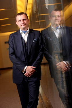 Superguru Vít Bárta.