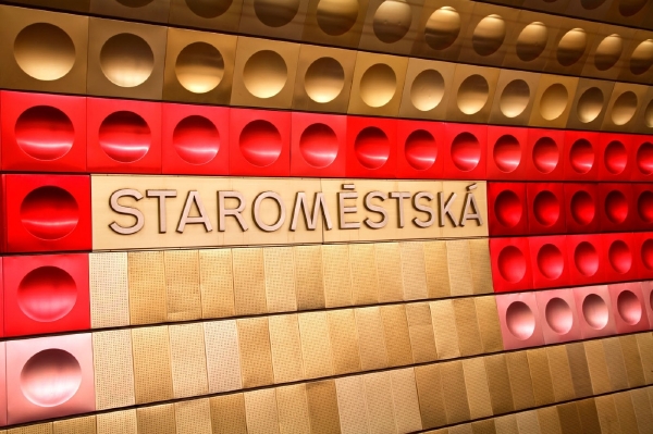Bitka se odehrála v pražském metru ve stanici Staroměstská. Bitka se odehrála v pražském metru ve stanici Staroměstská.