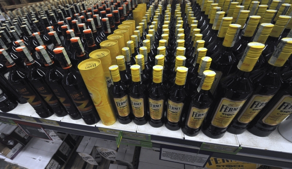 Rusko neodvolá zákaz dovozu českého tvrdého alkoholu, dokud neobdrží úplnou informaci o výsledcích vyšetřování v České republice. Rusko neodvolá zákaz dovozu českého tvrdého alkoholu, dokud neobdrží úplnou informaci o výsledcích vyšetřování v České republice.