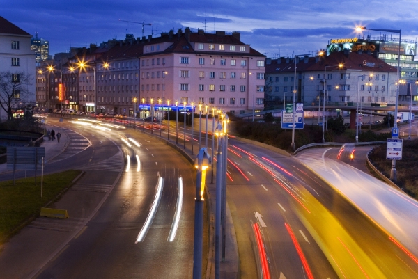 Pražská magistrála, ulice 5. května. Pražská magistrála, ulice 5. května.