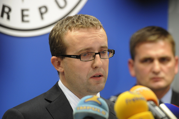 Státní zástupce Roman Kafka (vlevo) a policejní prezident Martin Červíček.