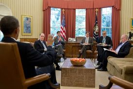 Prezident Obama s bezpečnostními poradci.