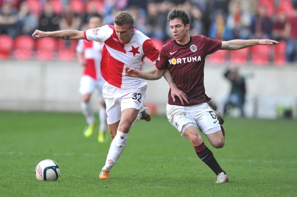 Jak dopadne sobotní pražské derby? Bookmakeři věří více Spartě.