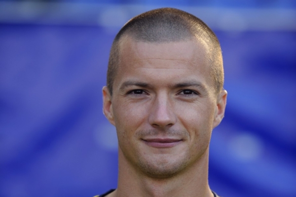Šest měsíců po vážném zranění kolena začíná fotbalista Václav Svěrkoš myslet na návrat na hřiště. Šest měsíců po vážném zranění kolena začíná fotbalista Václav Svěrkoš myslet na návrat na hřiště.