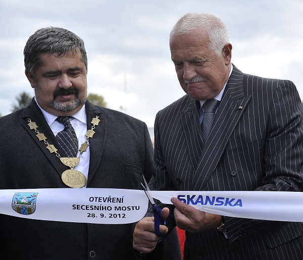 Václav Klaus se starostou Chrastavy Michaelem Canovem ještě před incidentem.