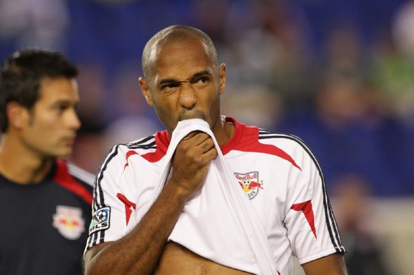 Thierry Henry v zápase s Torontem. Thierry Henry v zápase s Torontem.