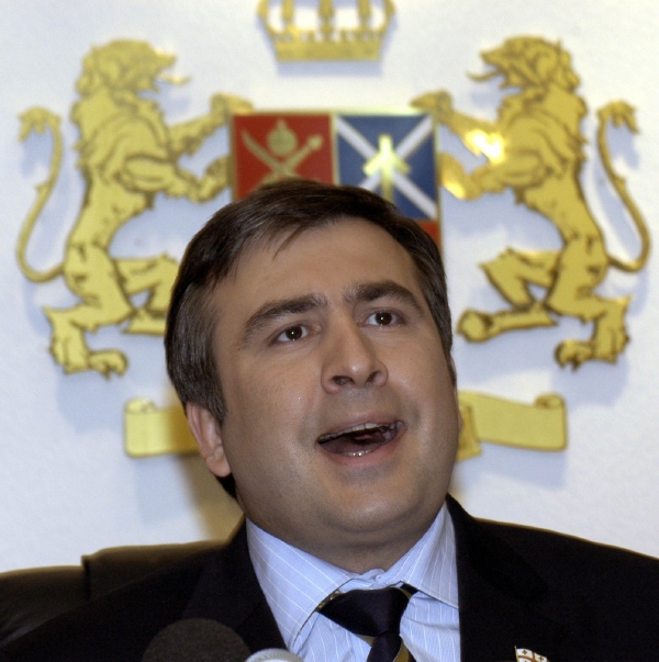 Michail Saakašvili se prezidentského křesla vzdávat nehodlá. Michail Saakašvili se prezidentského křesla vzdávat nehodlá.
