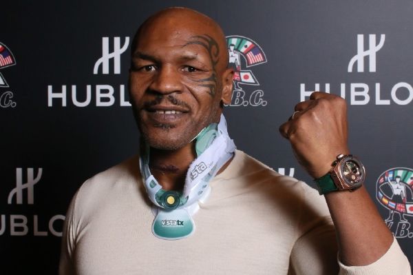 Bývalý boxerský šampion Mike Tyson nesmí vyprávět příběh o svém životě na Novém Zélandu. Bývalý boxerský šampion Mike Tyson nesmí vyprávět příběh o svém životě na Novém Zélandu.