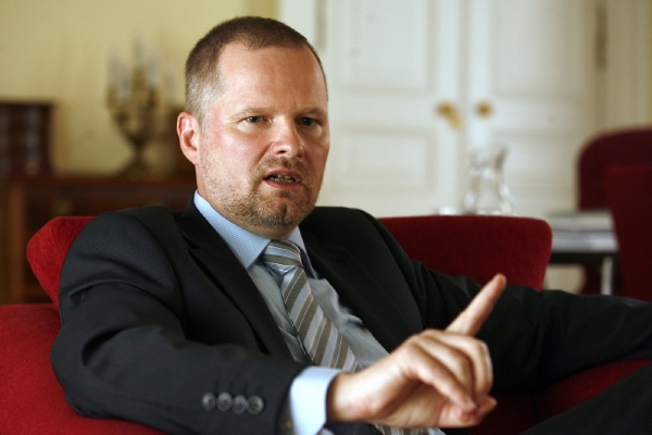 Ministr školství Petr Fiala. Ministr školství Petr Fiala.