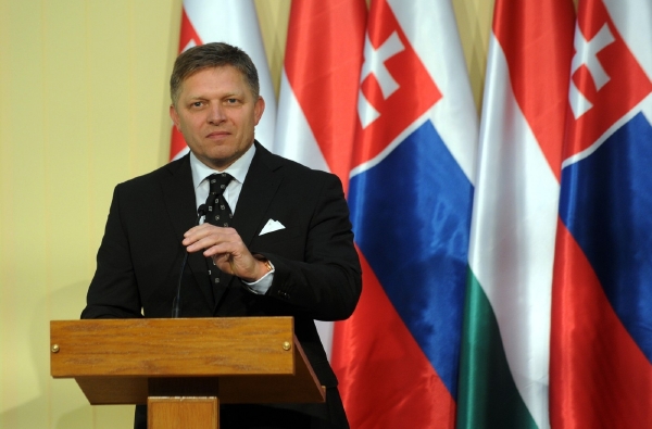 Slovenský premiér Robert Fico. Slovenský premiér Robert Fico.