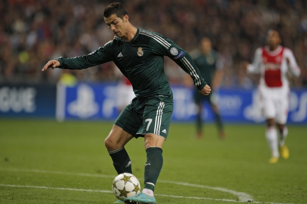 Cristiano Ronaldo třemi góly zničil amsterdamský Ajax.