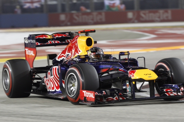 Loni slavil Sebastian Vettel v Suzuce mistrovský titul, letos má k této trofeji ještě daleko.