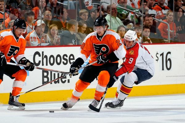 Giroux v dresu Philadelphie. Giroux v dresu Philadelphie.
