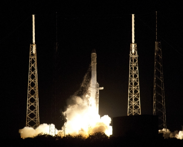 K Mezinárodní vesmírné stanici (ISS) vyrazilo vesmírné plavidlo Dragon americké společnosti SpaceX. 