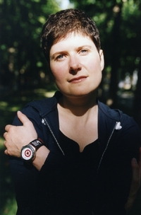 Alice Nellis se podílela na scénáři ke komentovaným koncertům.