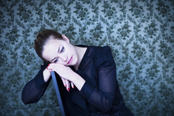 Deprese se projevují ztrátou zájmů, beznadějí, nedostatkem energie, spánku či špatnou koncentrací. Deprese se projevují ztrátou zájmů, beznadějí, nedostatkem energie, spánku či špatnou koncentrací.