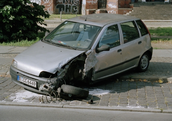 Nejvíce pokusů o podvodné jednání je stále v pojištění vozidel (ilustrační foto).