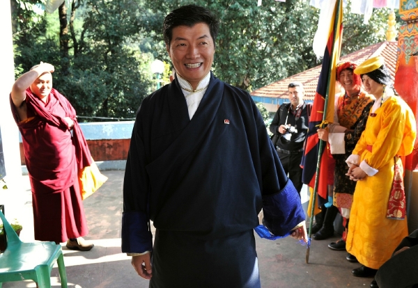 Tibetský exilový předseda vlády Lozang Sanggjä. Tibetský exilový předseda vlády Lozang Sanggjä.