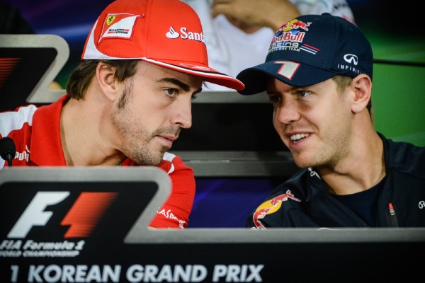 ernando Alonso z Ferrari a Sebastian Vettel z týmu Red Bull.