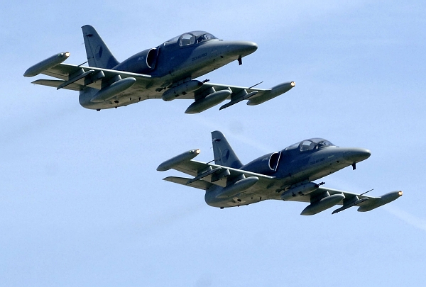 Letouny L-159.