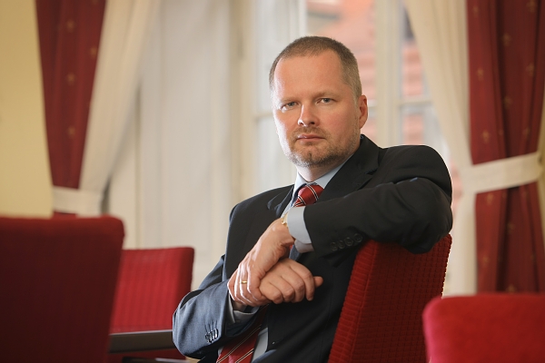Petr Fiala, ministr školství. Petr Fiala, ministr školství.