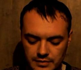 Alexej Rusakov se přiznal ve videoklipu na internetu.