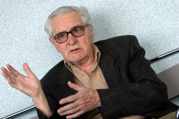Vynikající režisér animovaných filmů Břetislav Pojar zemřel ve věku 89 let. Vynikající režisér animovaných filmů Břetislav Pojar zemřel ve věku 89 let.