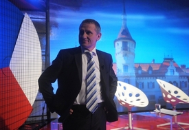 Der Standard považuje úspěch Jiřího Čunka za jeho "politické znovuzrození".