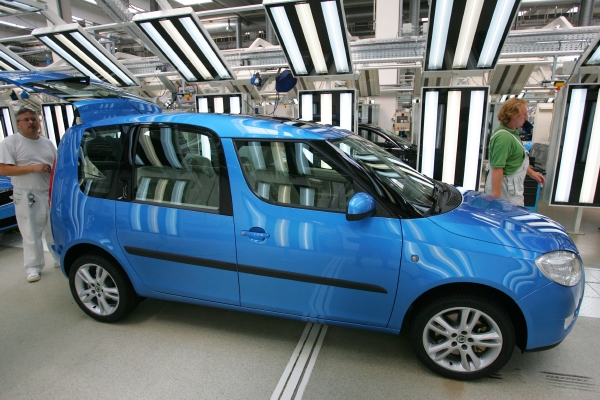 Automobil Škoda Roomster v továrně v Kvasinách (ilustrační fofo). Automobil Škoda Roomster v továrně v Kvasinách (ilustrační fofo).