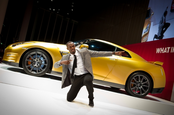 Zlato ke zlatu - Bolt a Nissan GT-R.