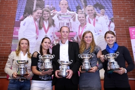 Minulý rok české tenistky slavily, dokázaly vyhrát celý Fed Cup. Zopakují to i letos?