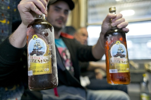 Českému alkoholu se znovu otevírá cesta do zahraničí (ilustrační foto). Českému alkoholu se znovu otevírá cesta do zahraničí (ilustrační foto).