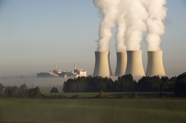Náklady na dostavbu temelínské elektrárny se odhadují na 200 až 300 miliard korun. 