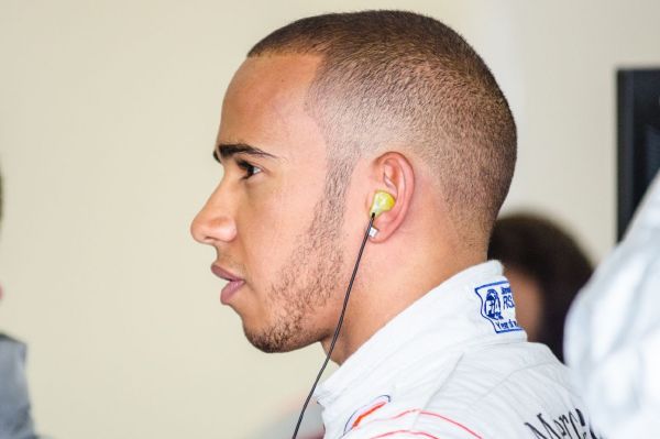 Lewis Hamilton vysvětlil svůj odchod.