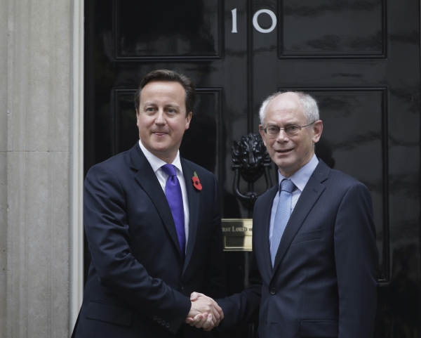 David Cameron s Hermanem Van Rompuyem.