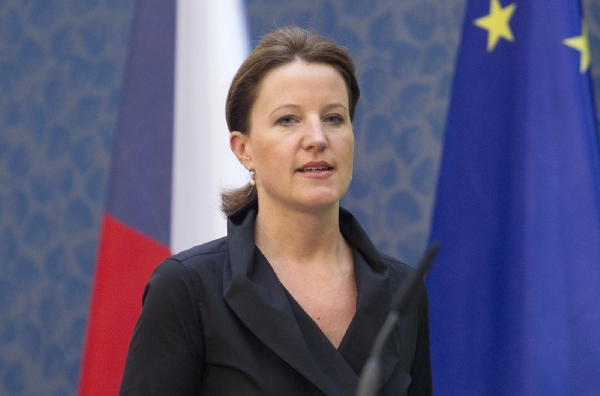 Karolína Peake.