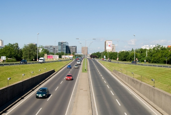 Dálnice A1 je zejména v létě nejdůležitější dálniční tepnou chorvatského vnitrozemí. Dálnice A1 je zejména v létě nejdůležitější dálniční tepnou chorvatského vnitrozemí.