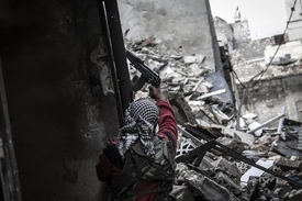 Syrijský rebel, město Aleppo.