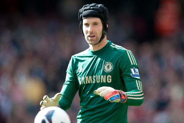 Petr Čech bude čelit Manchesteru United.