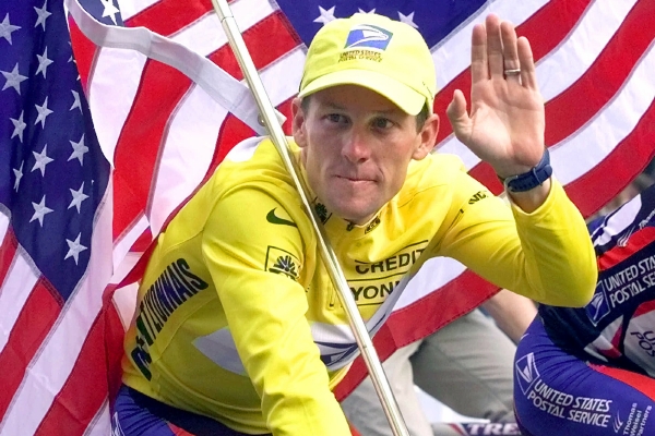 Lance Armstrong na archivním snímku. Lance Armstrong na archivním snímku.