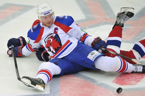 Jiří Novotný si dal proti Novokuzněcku vlastní gól. Jiří Novotný si dal proti Novokuzněcku vlastní gól.