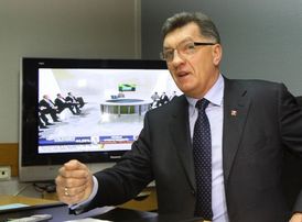 Sociálním demoktratům (na snímku jejich předseda) bude možná chybět koaliční partner. 