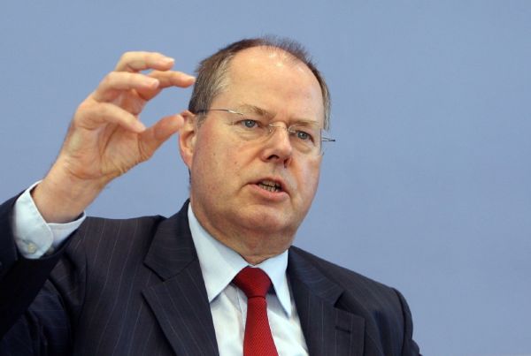 Peer Steinbrück. Hamty. hamty, ať mám víc než tamty?