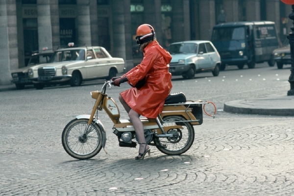 Oblíbený moped (ilustrační foto). Oblíbený moped (ilustrační foto).