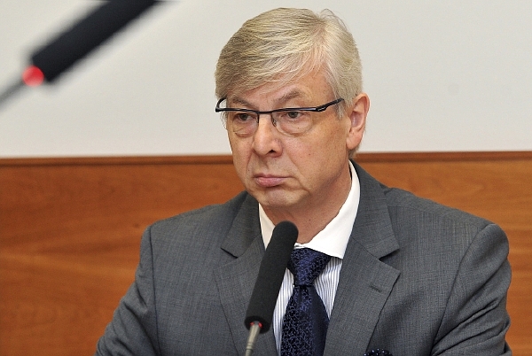 Jaroslav Bureš, kandidát na post předsedy vrchního krajského soudu v Praze. Jaroslav Bureš, kandidát na post předsedy vrchního krajského soudu v Praze.