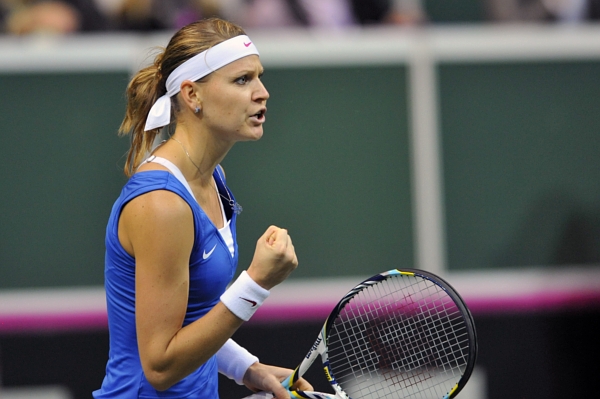 Lucie Šafářová si v prvním finálovém duelu poradila s Anou Ivanovičovou.