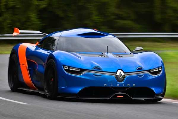 Moderní koncept Renault Alpine. Jak do jeho dalšího osudu zasáhnou Britové, to se uvidí.